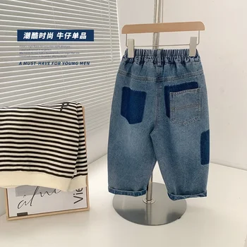 Весна 2023 новые детские штаны для мальчиков модные крутые джинсы нерегулярные маленькие дети личности все сопоставления прямые брюки