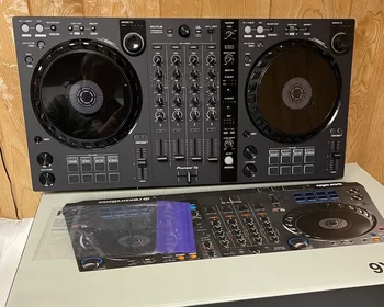 (НОВАЯ СКИДКА) 4-дековый DJ-контроллер Pioneer DJ DDJ-1000SRT Serato 1 заказ